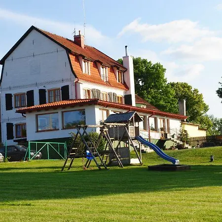 Inn Karczma Stary Mlyn Upalty
